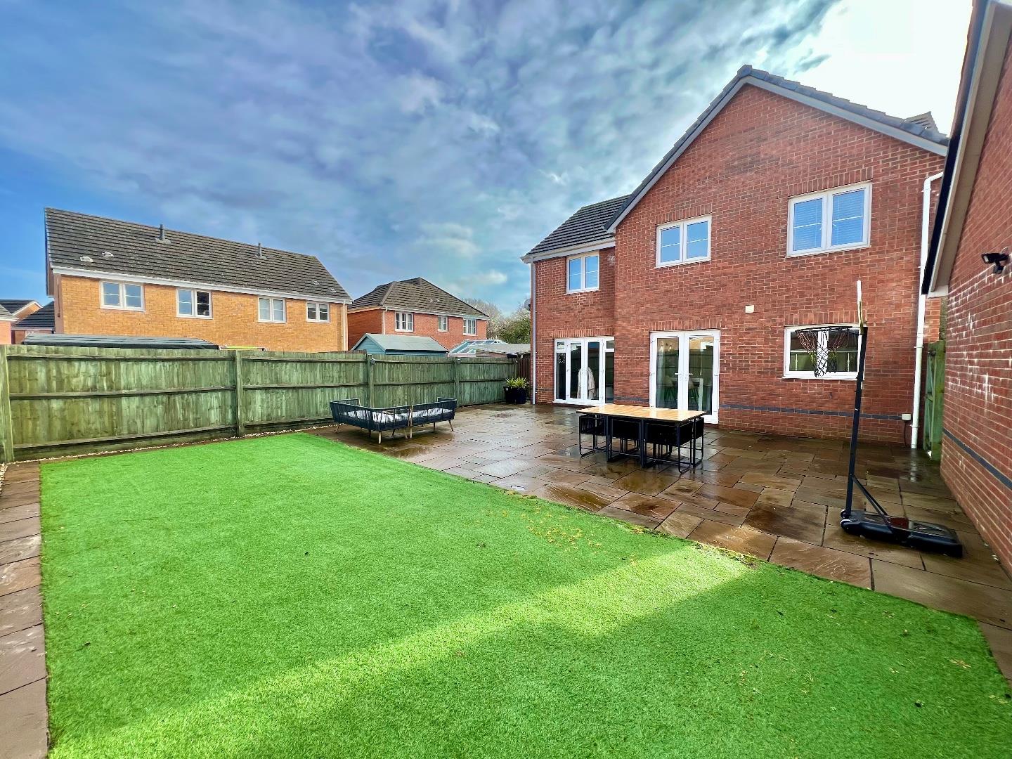 Clos Pwll Clai, Tondu, Bridgend County Borough, CF32 9BZ